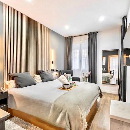 Luxury And Elegant Apartment マドリード エクステリア 写真