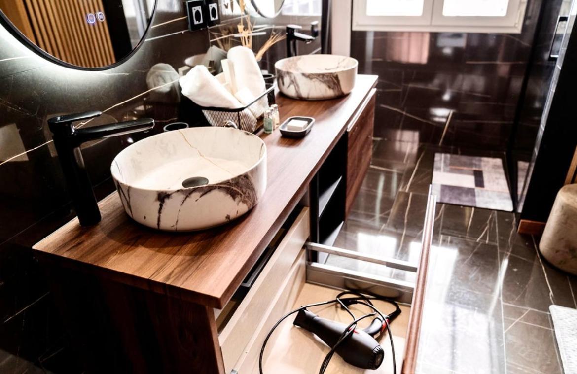 Luxury And Elegant Apartment マドリード エクステリア 写真