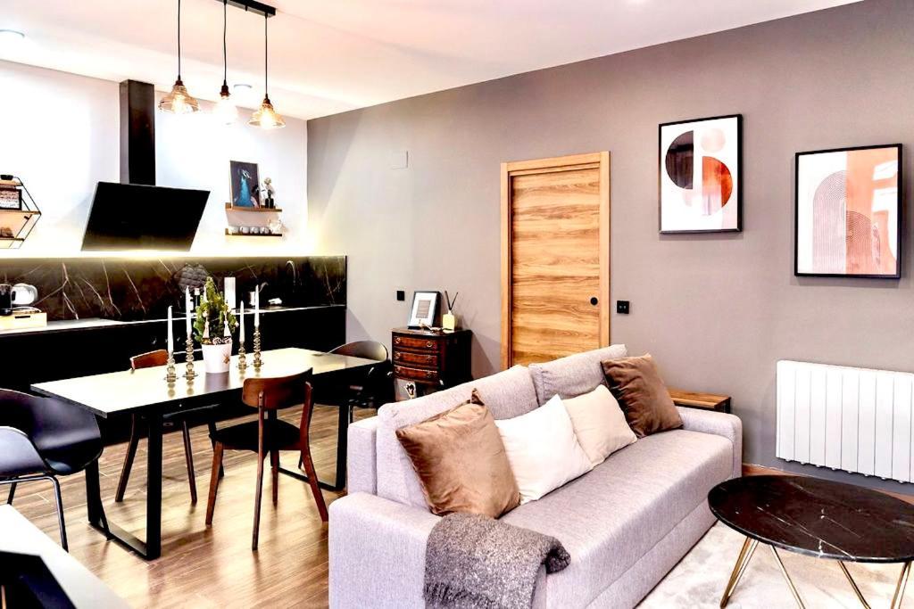 Luxury And Elegant Apartment マドリード エクステリア 写真