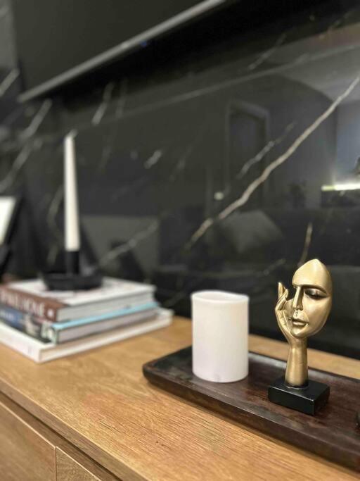 Luxury And Elegant Apartment マドリード エクステリア 写真