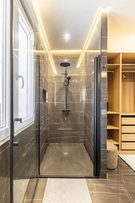 Luxury And Elegant Apartment マドリード エクステリア 写真