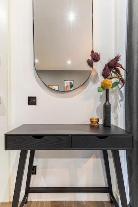 Luxury And Elegant Apartment マドリード エクステリア 写真