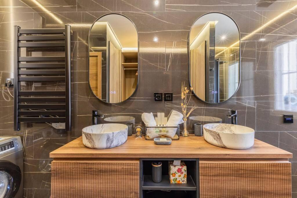Luxury And Elegant Apartment マドリード エクステリア 写真